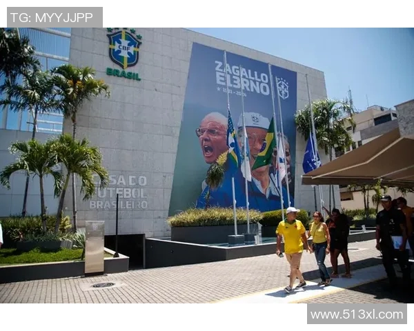 足球传奇谢幕瞬间 球星退场书写职业生涯最后篇章